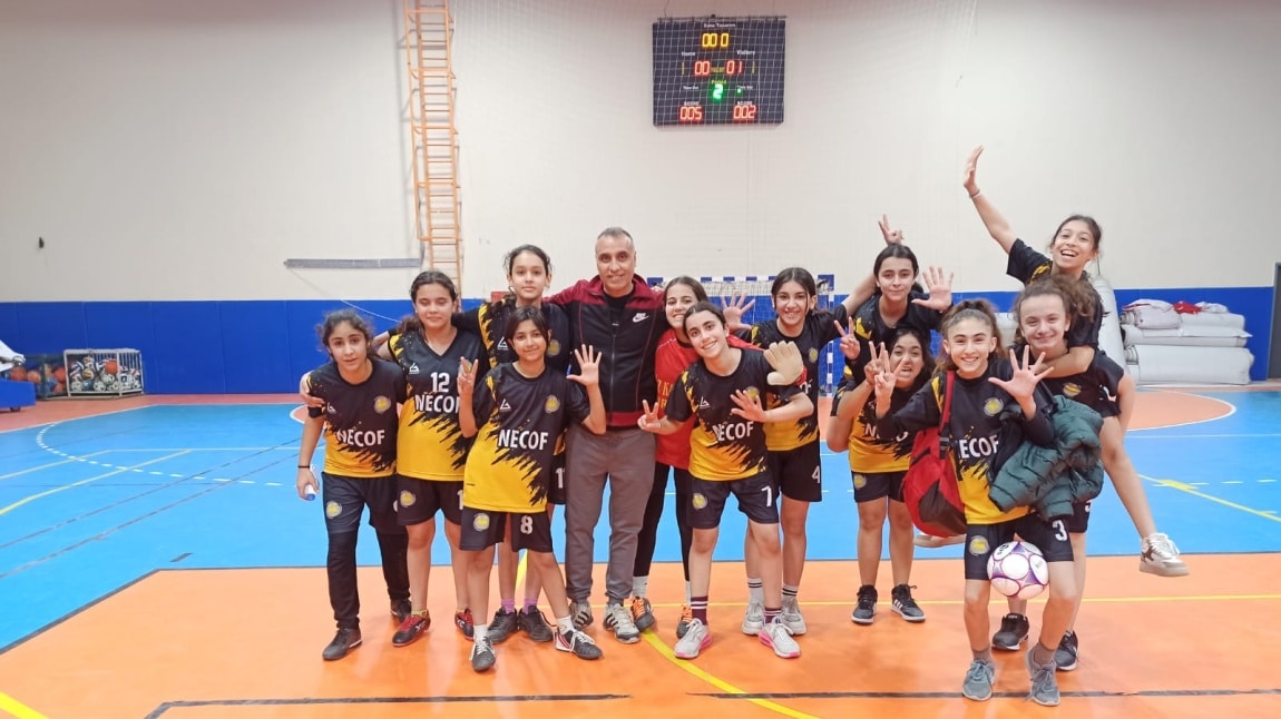 KIZ FUTSAL TAKIMIMIZ FİNALDE